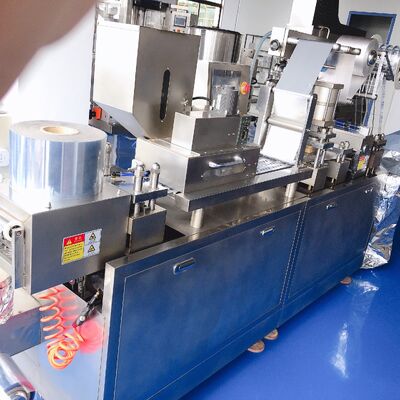 Buen precio Empaquetadora del PVC de Alu y de la ampolla de Alu Alu, equipo de Pharma automáticamente en línea