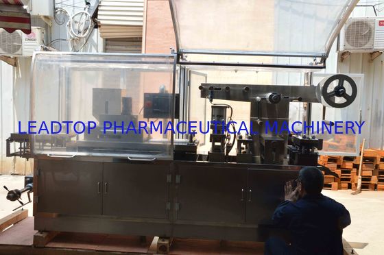 Buen precio Empaquetadora plástica de aluminio de la ampolla con la impulsión del motor de pasos en línea