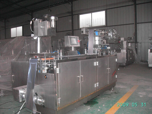 Buen precio Empaquetadora de aislamiento plana de la ampolla de la tableta de la cápsula 304 de acero inoxidables en línea